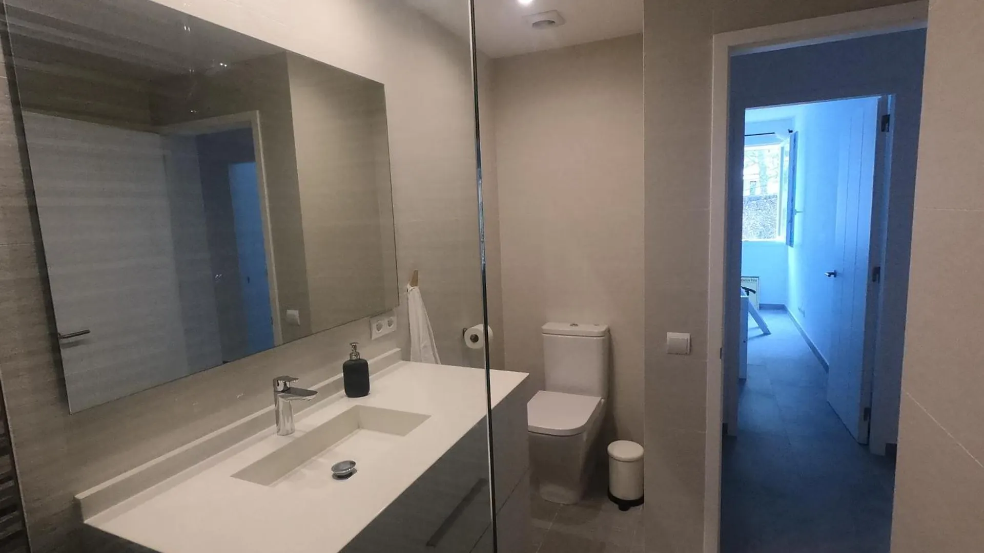 Apartamento Nuevo En El Centro Con Garaje Cadaques